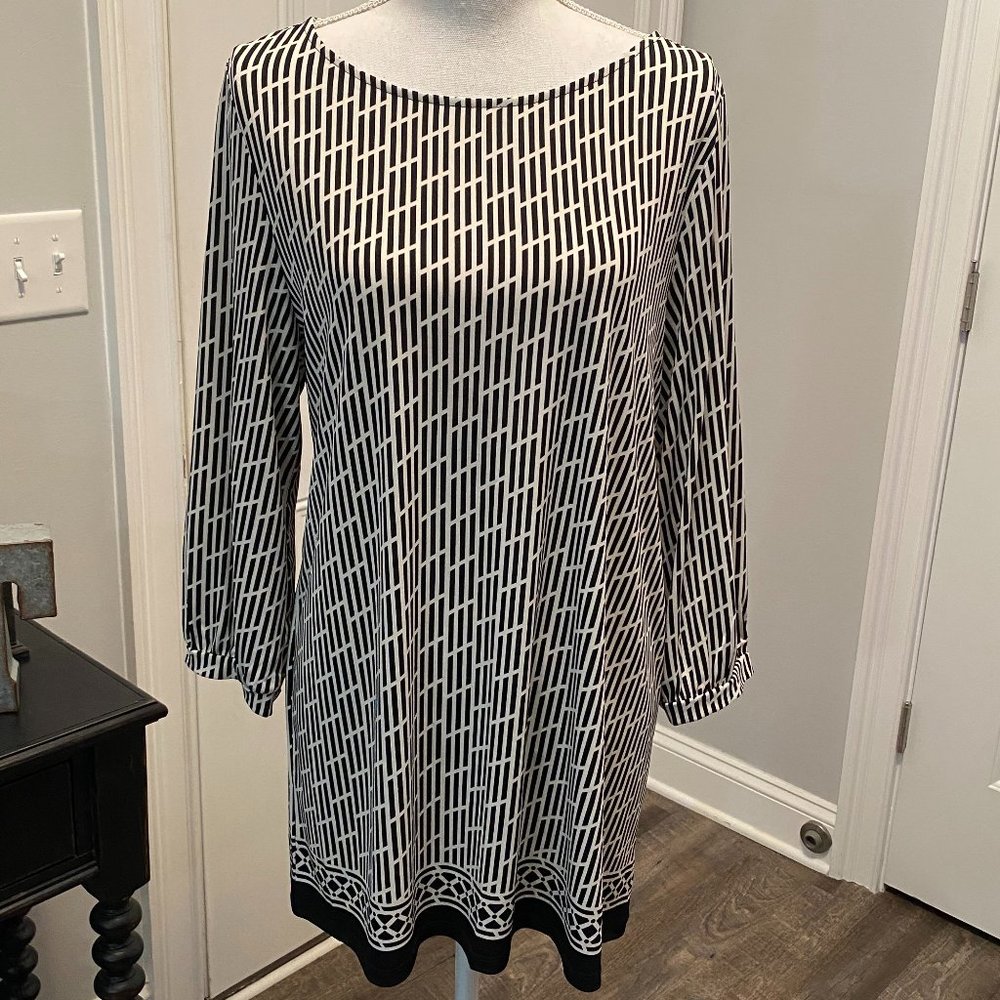 Ann Taylor Black & White Top